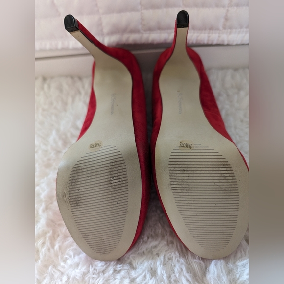 Women's Platform Heel - Picture 2 of 4